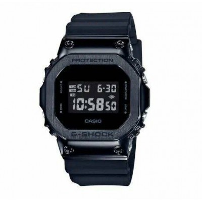 Наручные часы CASIO G-Shock (GM-5600B-1D), черный