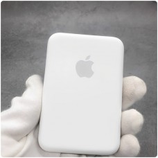 Появились фотографии пауэрбанка MagSafe Battery Pack с портом USB-C.